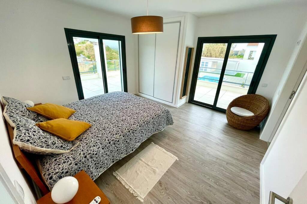 New And Modern 3 Bedroom With Private Heated Pool Near Nazare Sao Martinho do Porto