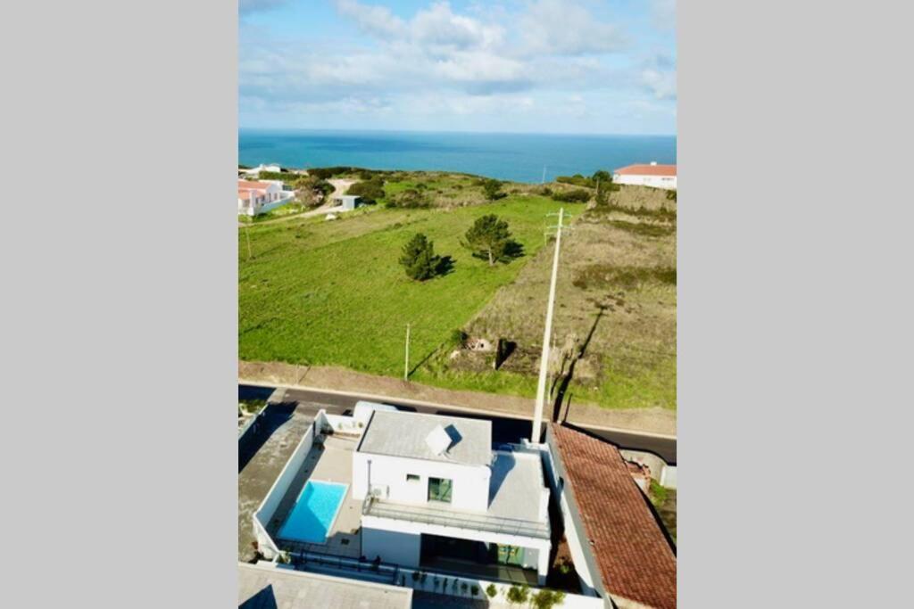 New And Modern 3 Bedroom With Private Heated Pool Near Nazare Villa