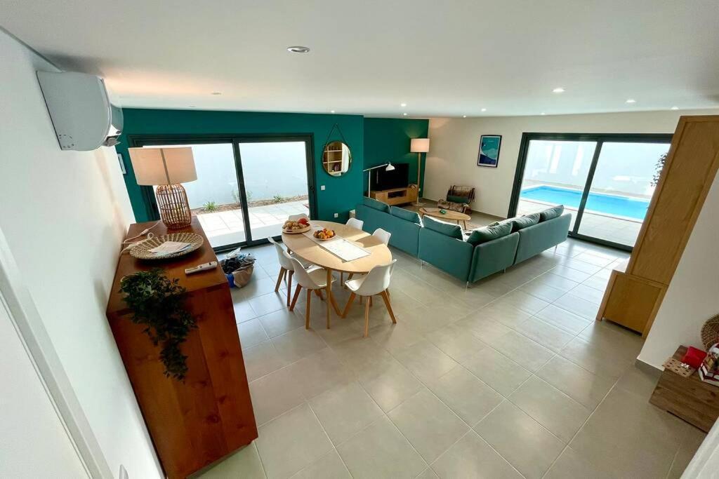 New And Modern 3 Bedroom With Private Heated Pool Near Nazare Villa