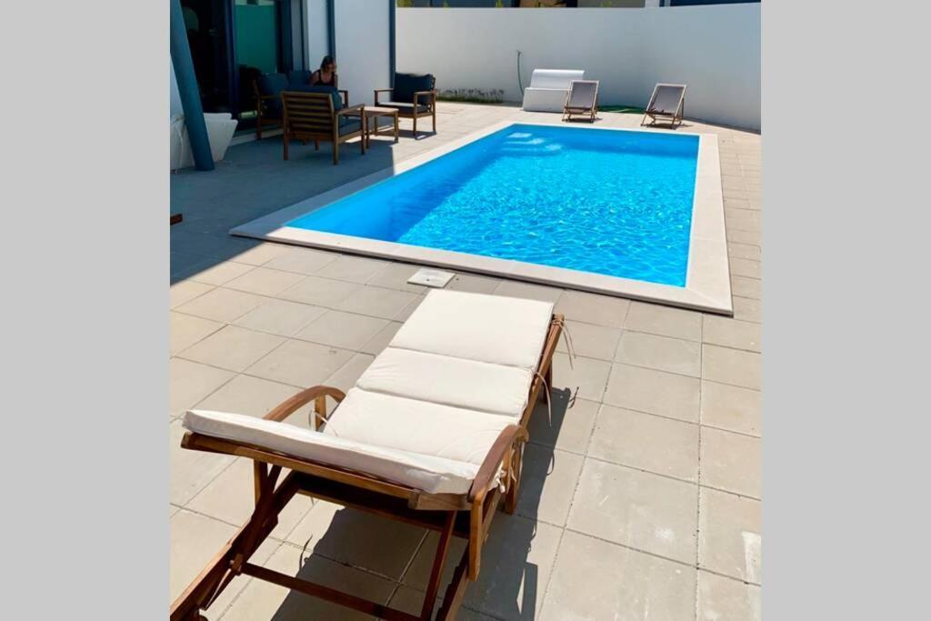 New And Modern 3 Bedroom With Private Heated Pool Near Nazare Villa Sao Martinho do Porto
