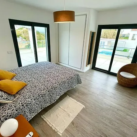 New And Modern 3 Bedroom Villa With Private Heated Pool Near Nazare Sao Martinho do Porto Exterior photo