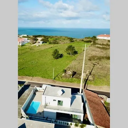 New And Modern 3 Bedroom Villa With Private Heated Pool Near Nazare Sao Martinho do Porto Exterior photo